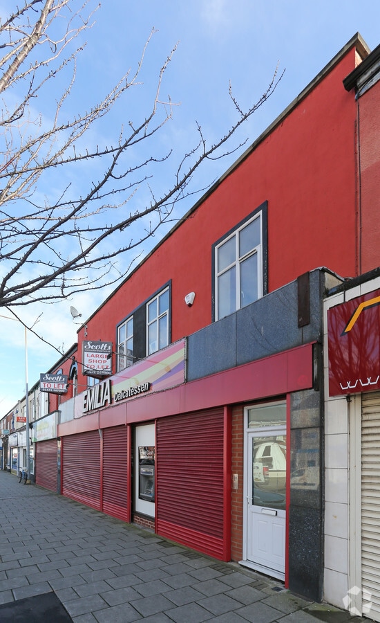 4345 Hainton Ave, Grimsby, DN32 9AS UK