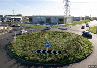 Stane St, Billingshurst for sale Primary Photo- Image 1 of 1