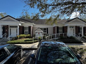 607 W Lumsden Rd, Brandon, FL for rent Building Photo- Image 1 of 14