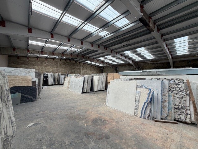 22-23 Argall Av, London to rent - Building Photo - Image 3 of 5