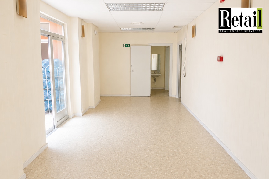 Retail in Madrid, Madrid to rent - Interior Photo - Image 3 of 5