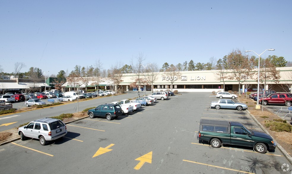 602 Jones Ferry Rd, Carrboro, NC for sale - Primary Photo - Image 1 of 1