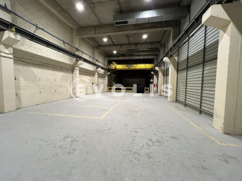 Light Industrial in Bagnolet to rent - Building Photo - Image 3 of 6