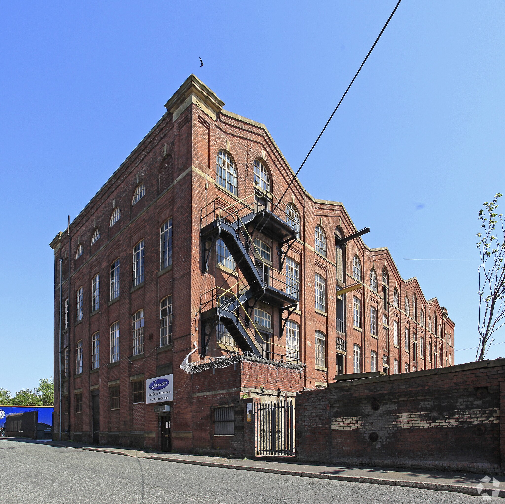 Gould St, Oldham for sale Primary Photo- Image 1 of 1