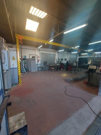 More details for Calle Extremadura, 1, Ajalvir - Industrial for Sale