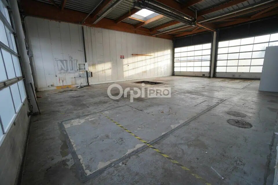 Light Industrial in Marsannay-la-Côte to rent Building Photo- Image 1 of 4