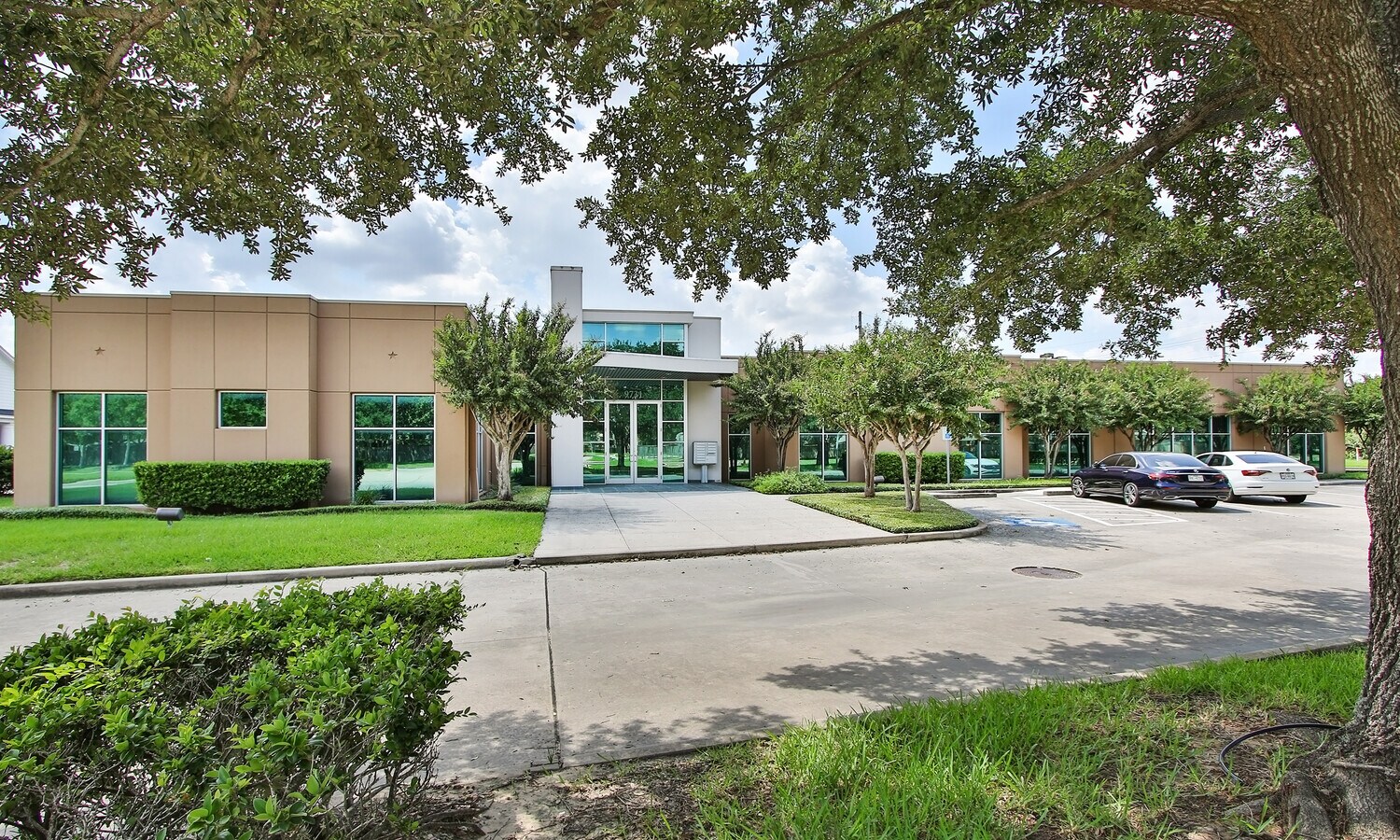9731 Wortham Blvd, Houston 77065 Office for Sale