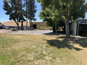 3183 S Parkway Dr, Fresno, CA for rent Building Photo- Image 2 of 15