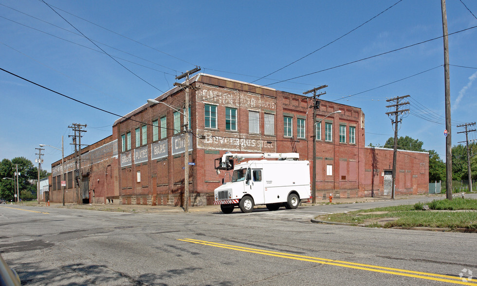 6411 Central Ave, Cleveland, OH for sale - Primary Photo - Image 1 of 1