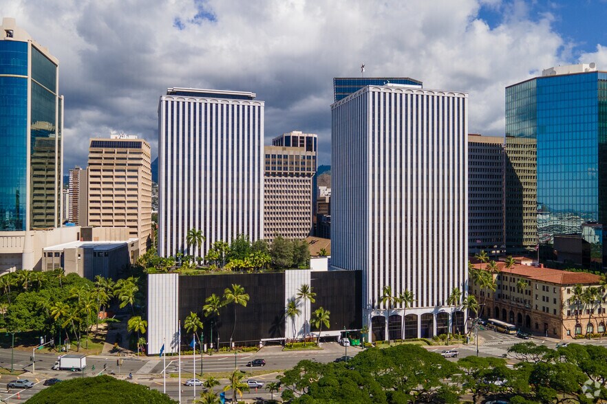 700 Bishop St, Honolulu, HI for rent - Building Photo - Image 3 of 14