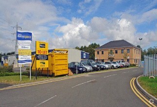 Squires Gate Ln, Blackpool for rent Primary Photo- Image 1 of 2