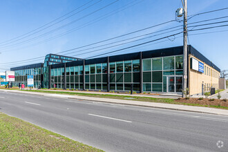 380 Hunt Club Rd, Ottawa, ON for rent Primary Photo- Image 1 of 9