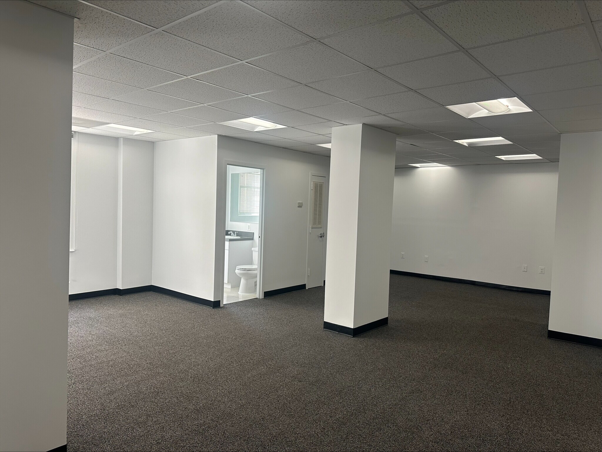 1808 Connecticut Ave NW, Washington, DC to rent Interior Photo- Image 1 of 8