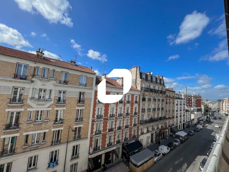 Office in Saint-Ouen-sur-Seine to rent - Building Photo - Image 2 of 9
