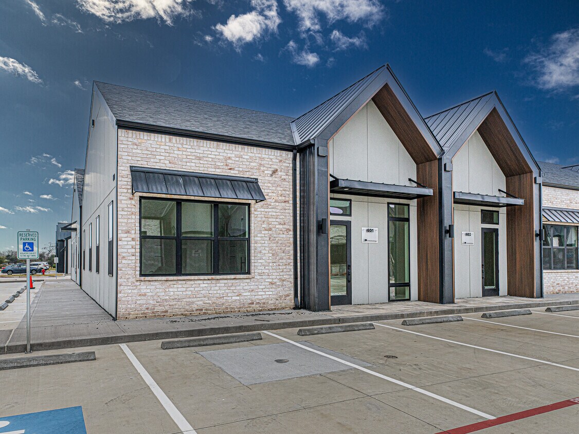 5251 Katy Mills Circle, Katy, TX for sale Building Photo- Image 1 of 24