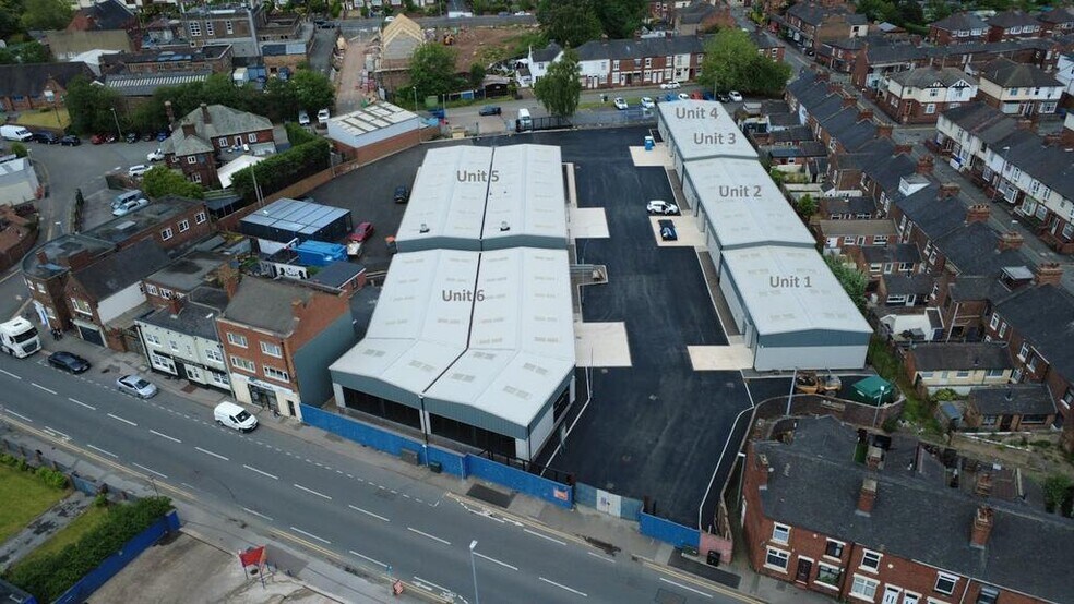 Hartshill Rd, Stoke On Trent to rent - Building Photo - Image 1 of 28