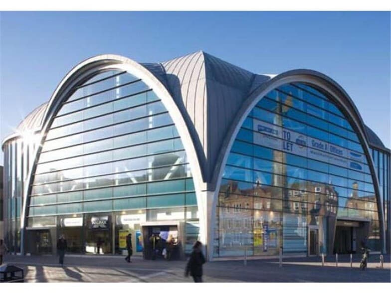 Haymarket, Newcastle Upon Tyne to rent - Building Photo - Image 2 of 2