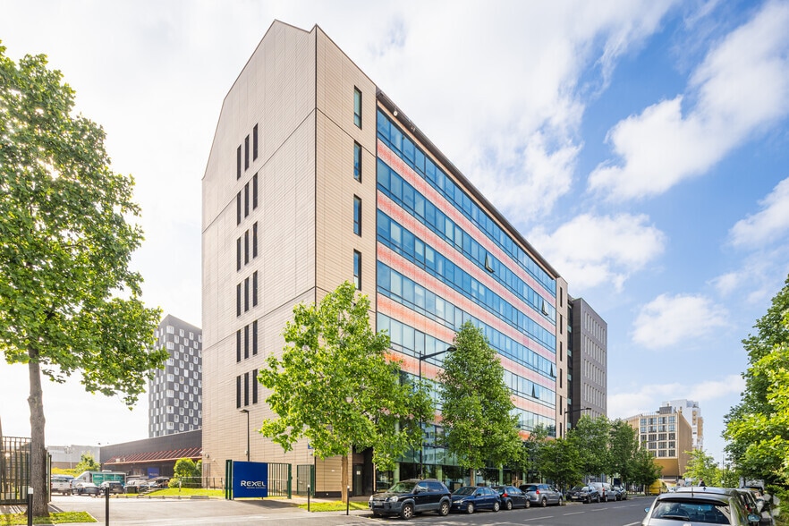 6 Rue Waldeck Rochet, 93300 Aubervilliers, Aubervilliers to rent - Building Photo - Image 3 of 5