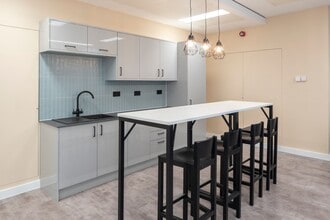 10 Bow Ln, London to rent Interior Photo- Image 1 of 2