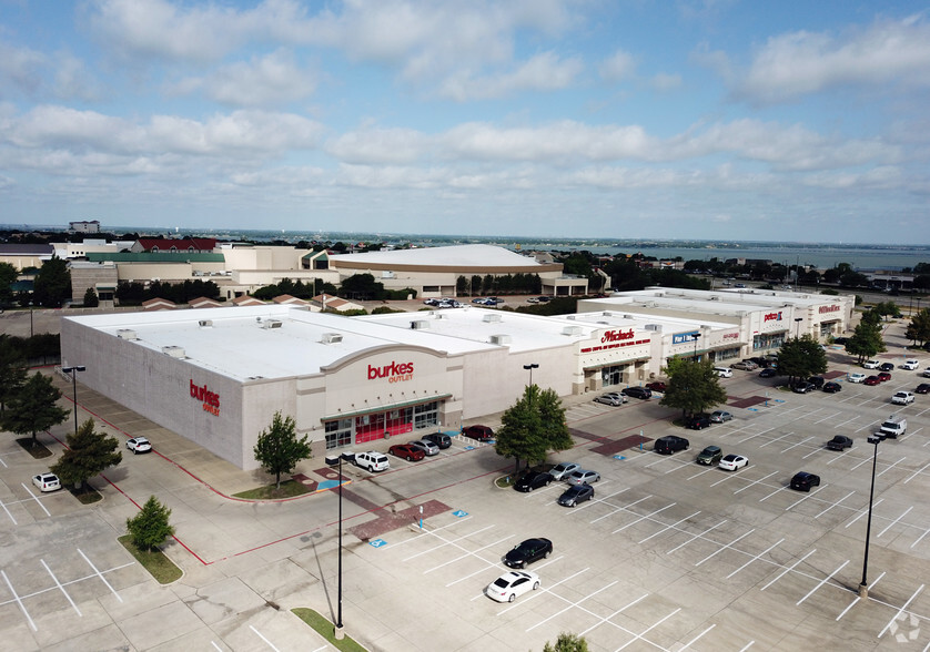 2663-2885 Market Center Dr, Rockwall, TX for rent - Aerial - Image 2 of 6