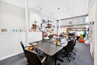 1 Royal Oak Yard, London to rent Interior Photo- Image 2 of 3