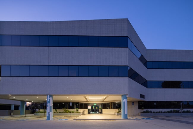 More details for 6345 Balboa Blvd, Encino, CA - Office, Medical to Rent