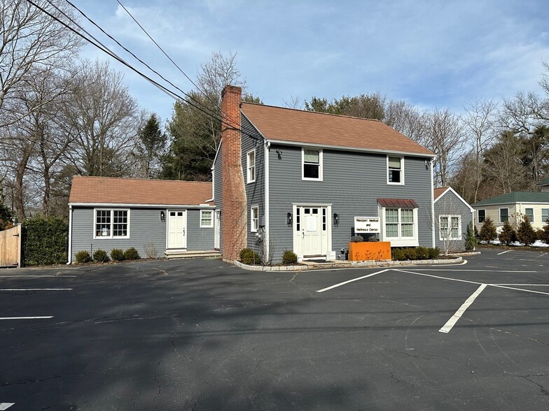 4 Whitney Street Ext, Westport, CT for sale - Primary Photo - Image 1 of 1