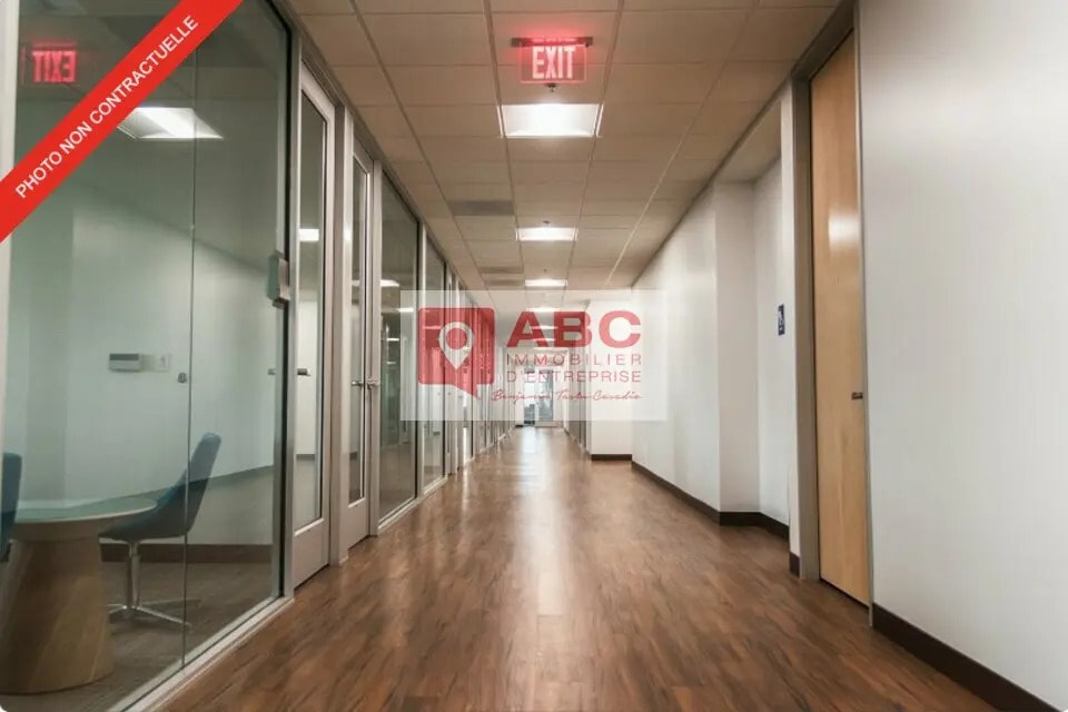 Location Bureaux 131 m² - Photo 1