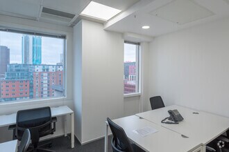 1 Victoria Sq, Birmingham for rent Interior Photo- Image 2 of 9