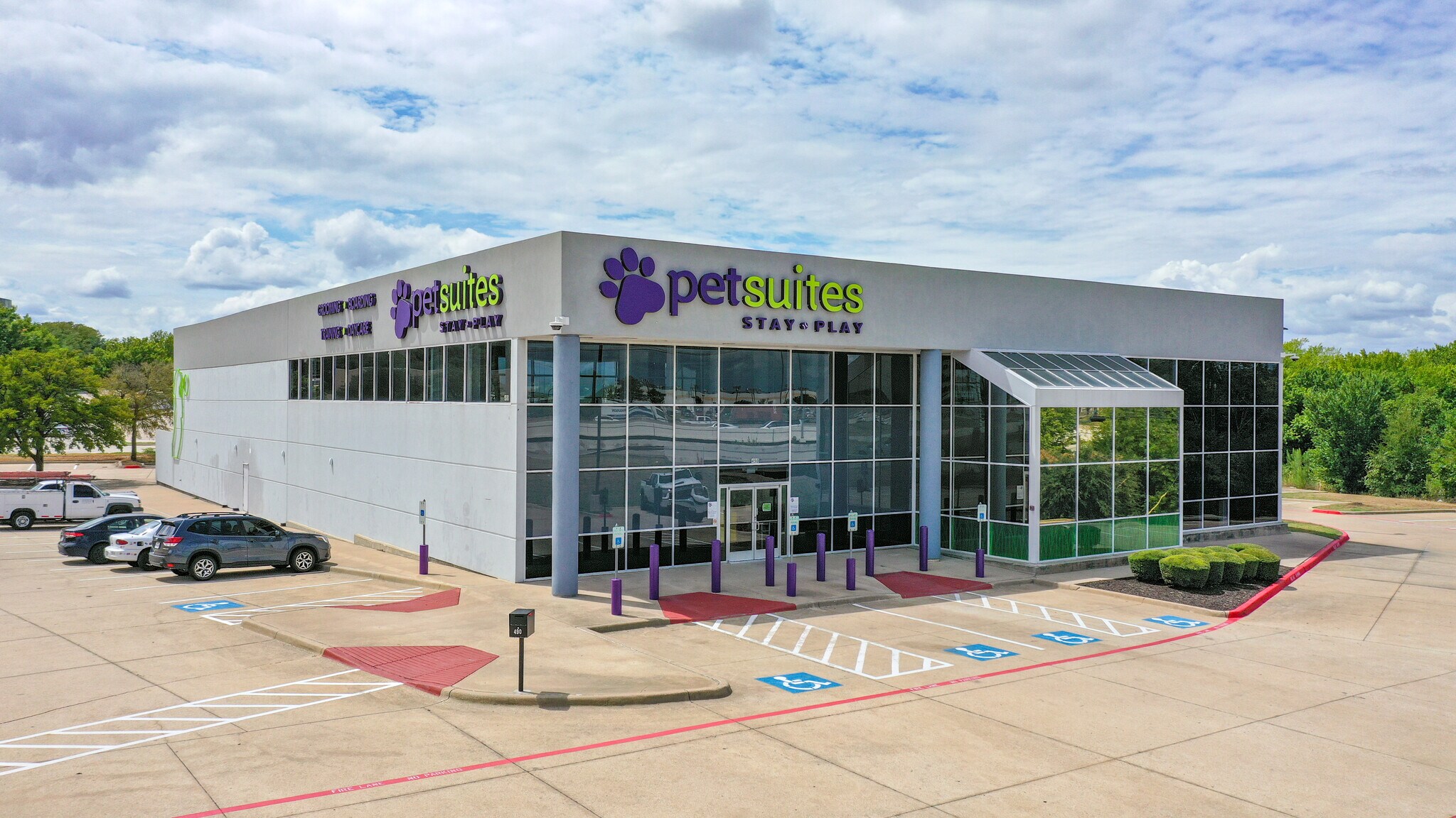 490 Oakbend Dr, Lewisville, TX for sale Building Photo- Image 1 of 8