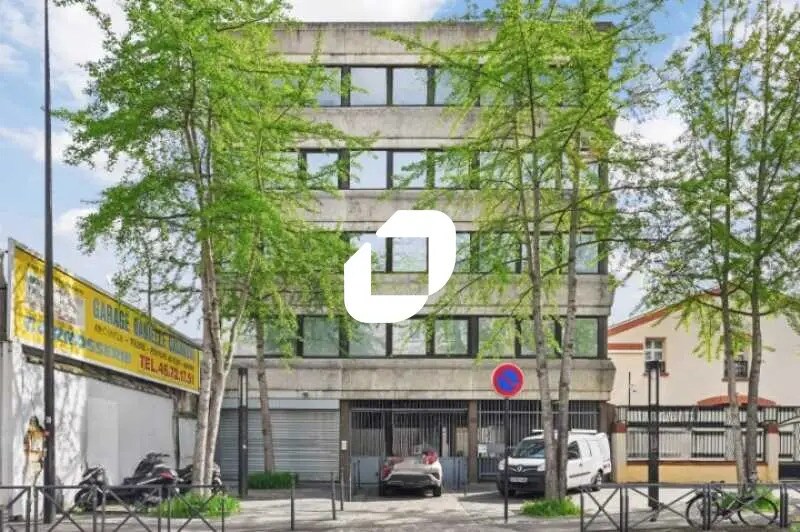 Office in Ivry-sur-Seine to rent Building Photo- Image 1 of 36