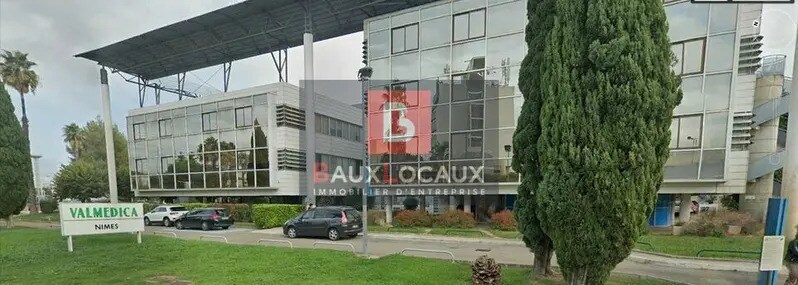 Vente Bureaux 98 m² - Photo 1
