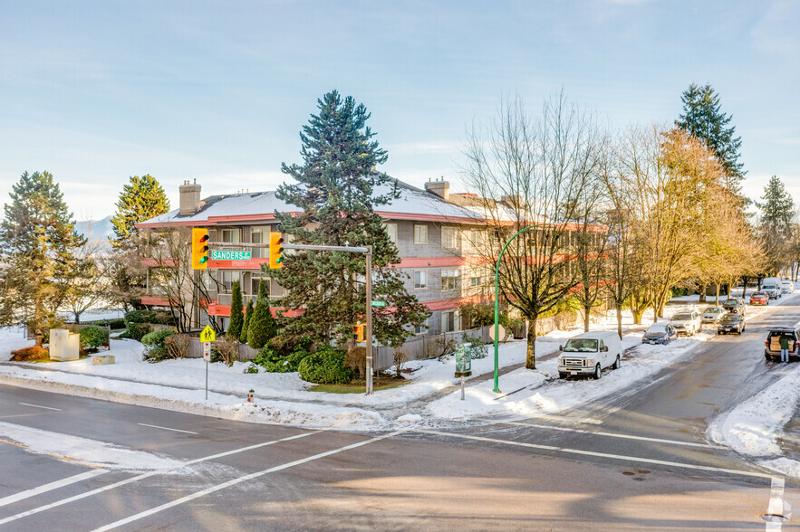 4951 Sanders St, Burnaby, BC for sale - Building Photo - Image 1 of 4