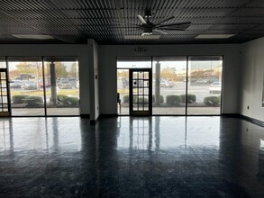 101-217 Banks Rd, Fayetteville, GA to rent Building Photo- Image 2 of 7