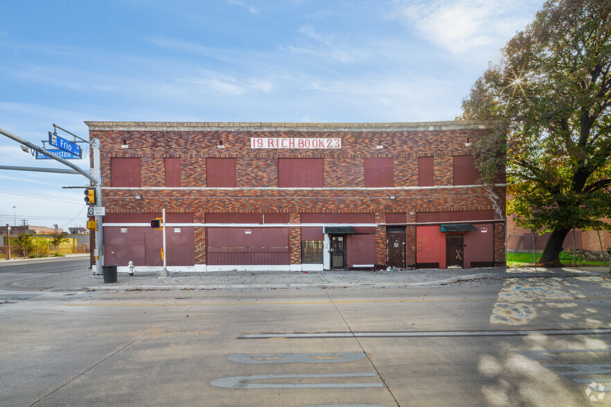 900 W Houston St, San Antonio, TX for sale - Building Photo - Image 2 of 9