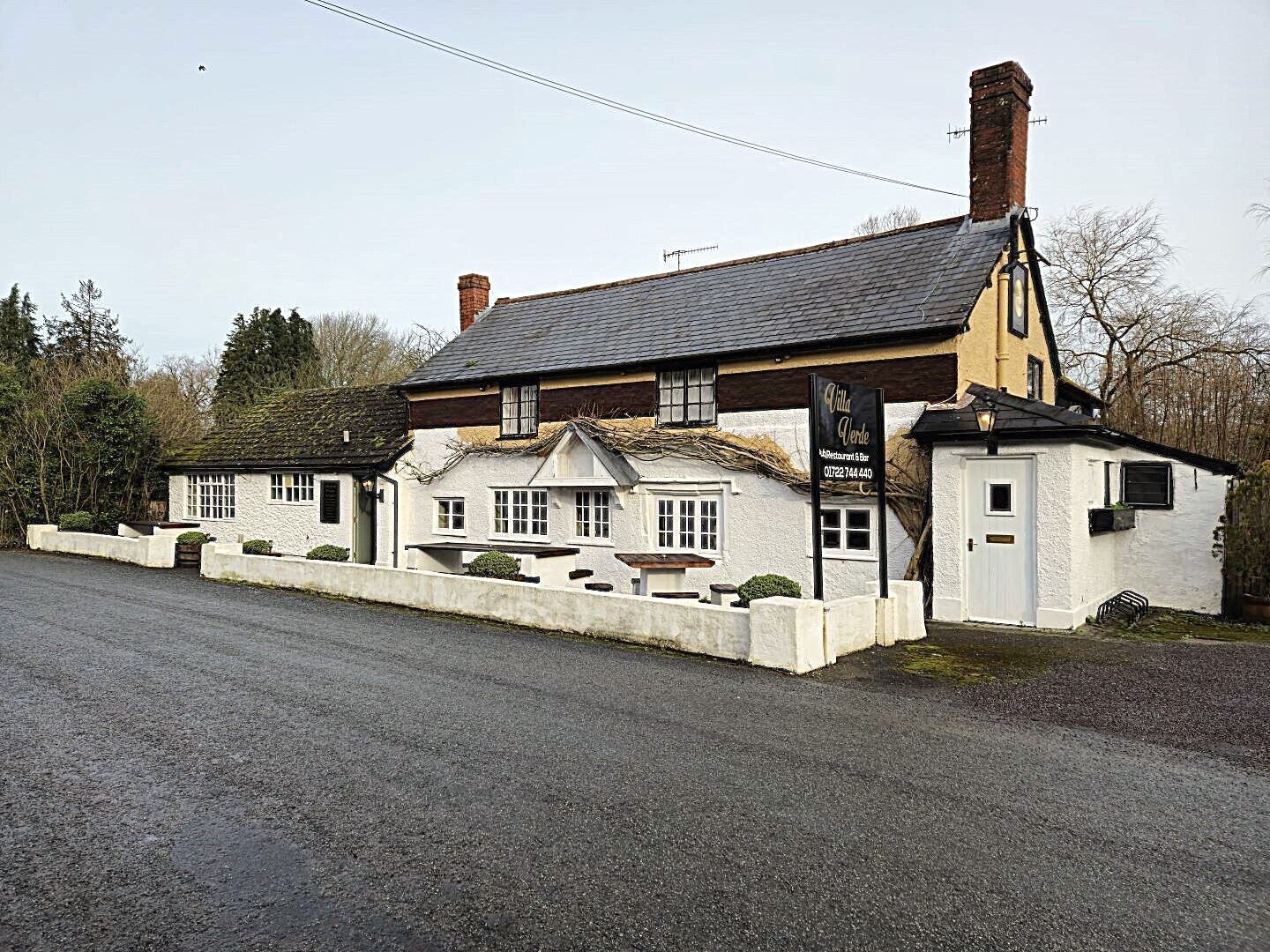 Burcombe Ln, Burcombe to rent Building Photo- Image 1 of 2