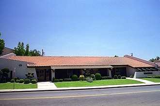 200 S Montclair St, Bakersfield, CA for sale Building Photo- Image 1 of 26