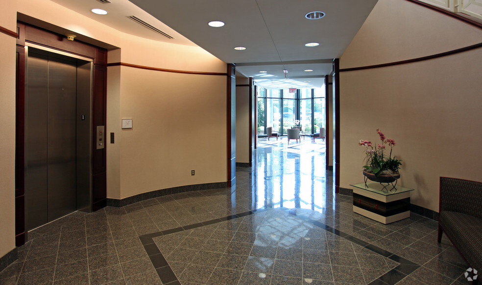 3128 Highwoods Blvd, Raleigh, NC for rent - Lobby - Image 2 of 8