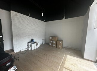 More details for 2 Place Armand Carrel, Paris - Retail to Rent