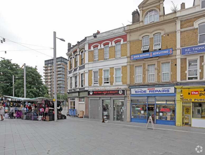 18-18A Beresford Sq, London to rent - Building Photo - Image 2 of 4