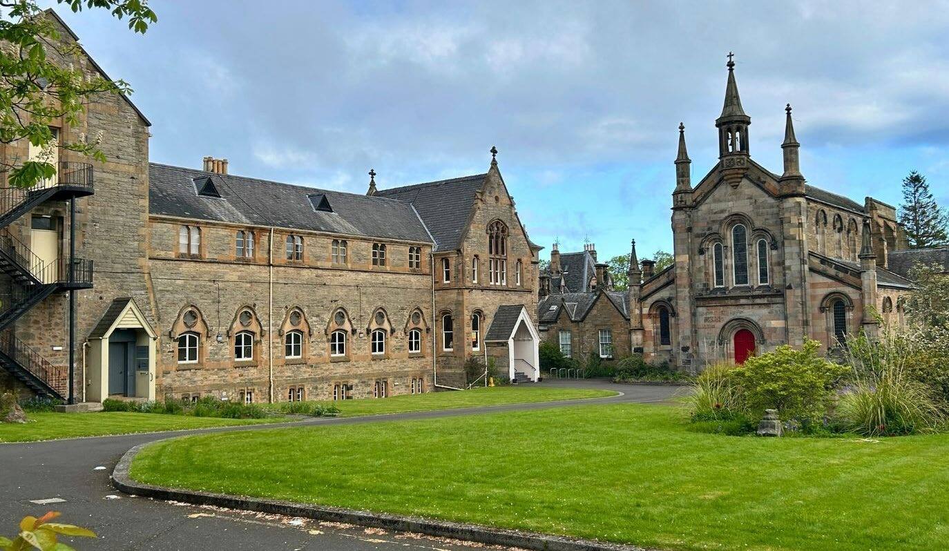 100 Strathearn Rd, Edinburgh for sale Primary Photo- Image 1 of 3