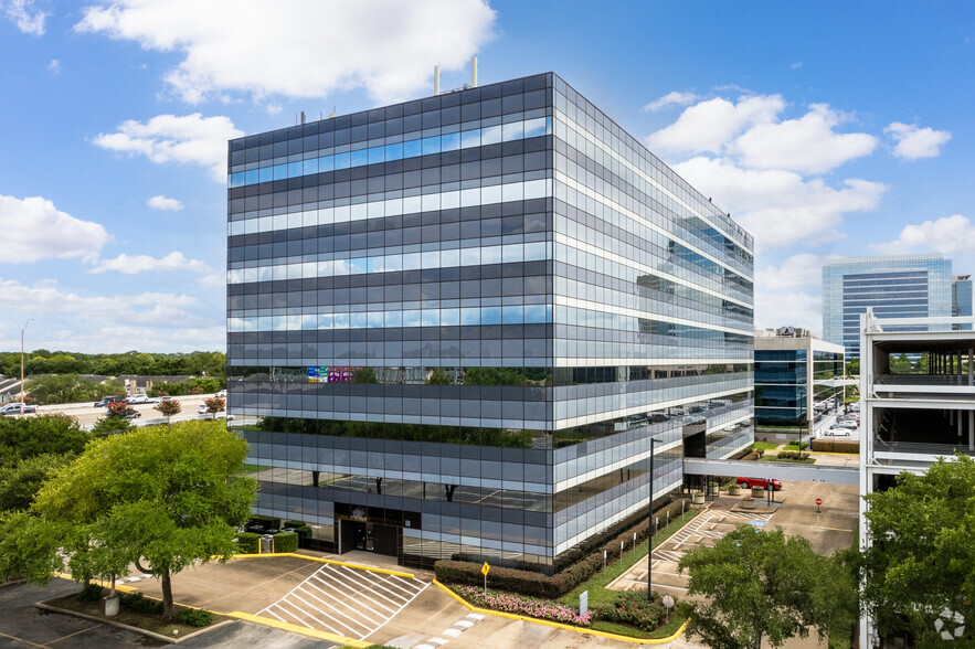 1250 W Sam Houston Pky, Houston, TX for rent - Building Photo - Image 1 of 21