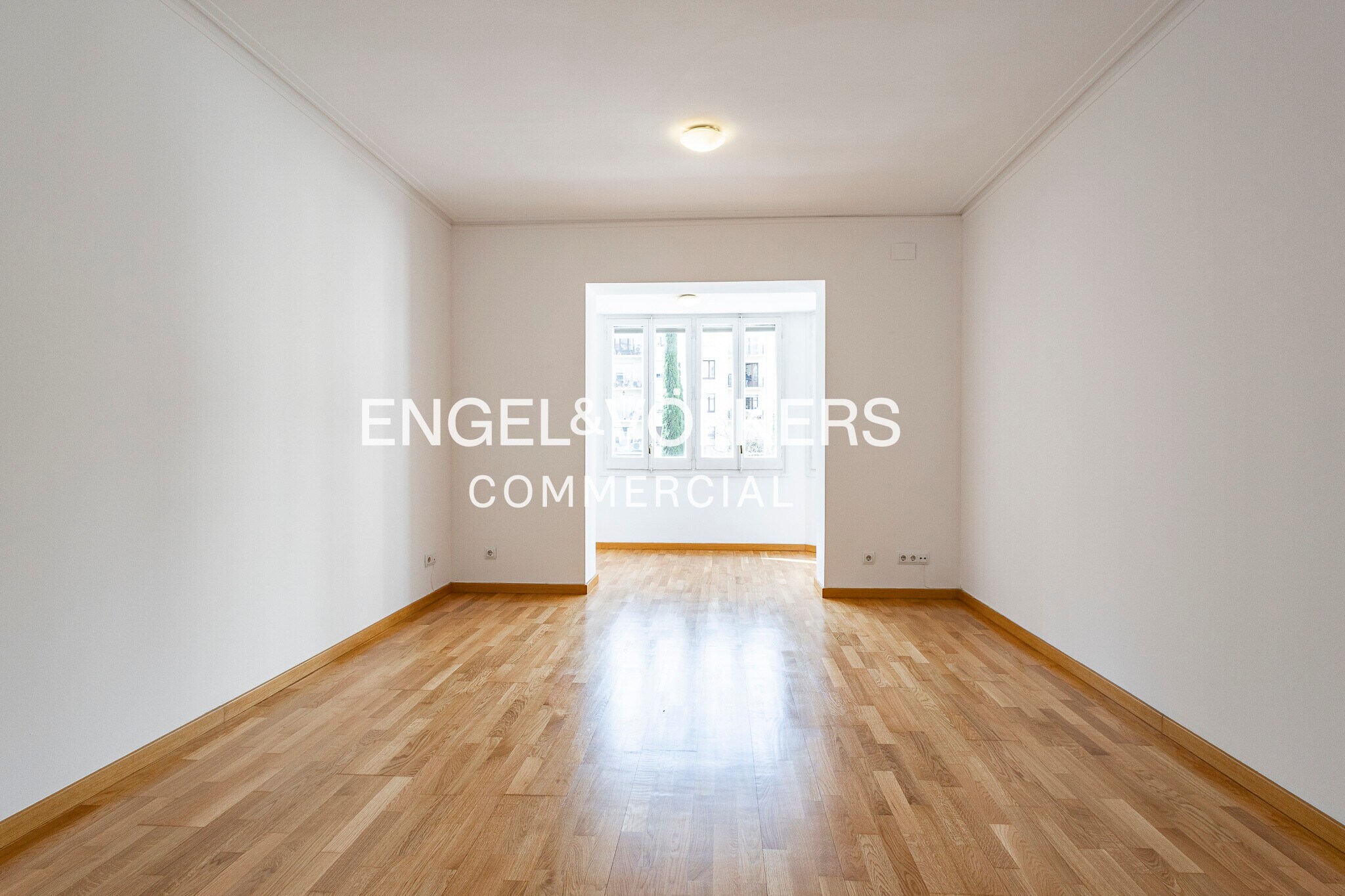 Office in Barcelona, Barcelona to rent Primary Photo- Image 1 of 4