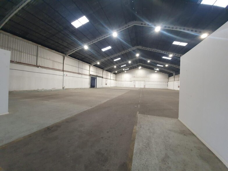 Calle la Red Dos, Alcalá de Guadaíra, Sevilla to rent - Building Photo - Image 1 of 10