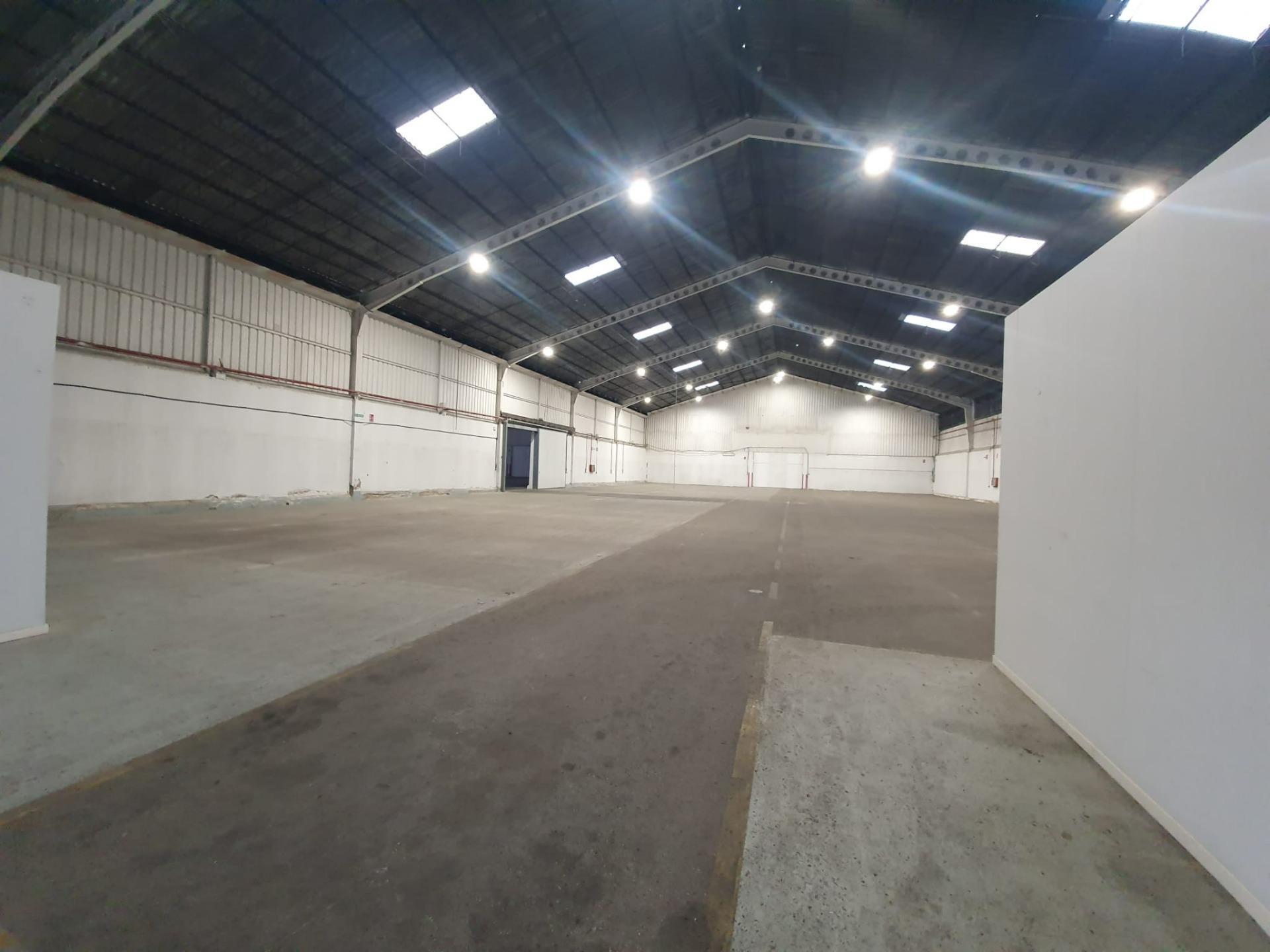 Calle la Red Dos, Alcalá de Guadaíra, Sevilla to rent Building Photo- Image 1 of 11