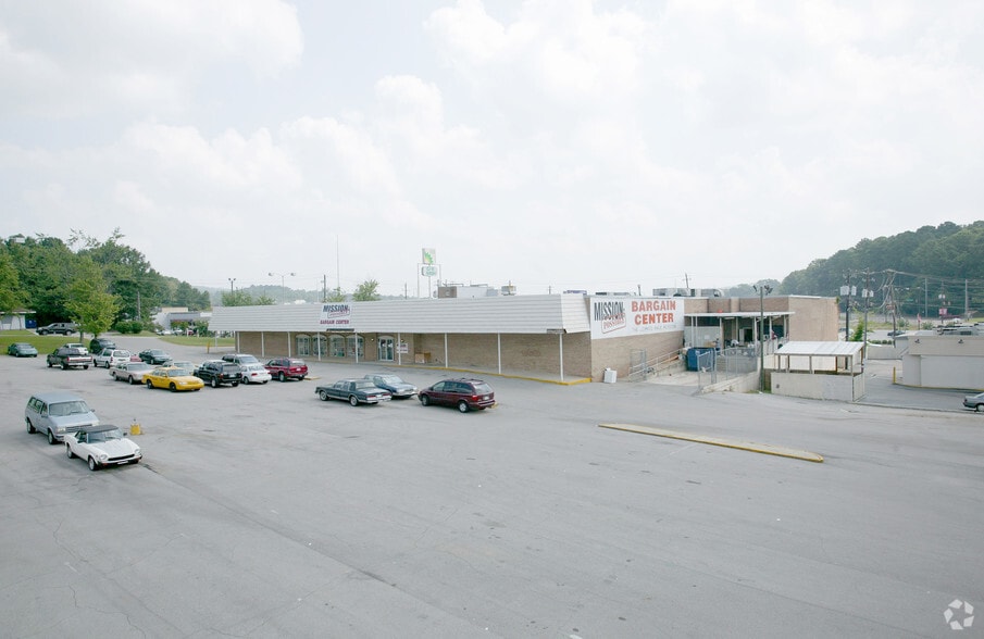 1569 Cooper Hill Rd, Birmingham, AL for sale - Building Photo - Image 2 of 3