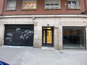 Retail in Madrid, Madrid to rent Interior Photo- Image 1 of 17