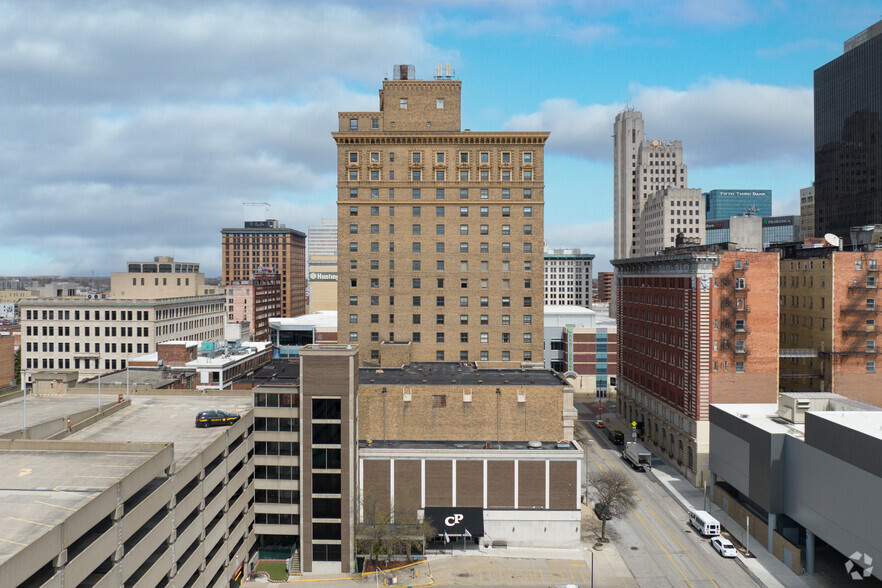 505 Jefferson Ave, Toledo, OH for rent - Building Photo - Image 3 of 32