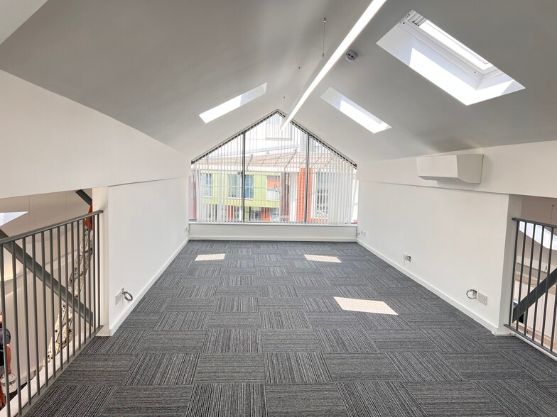 4A Fleet Rd, London to rent - Building Photo - Image 3 of 4