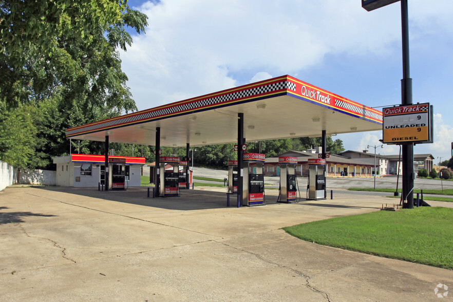 323 S Sam Rayburn Fwy, Sherman, TX for sale - Building Photo - Image 1 of 1